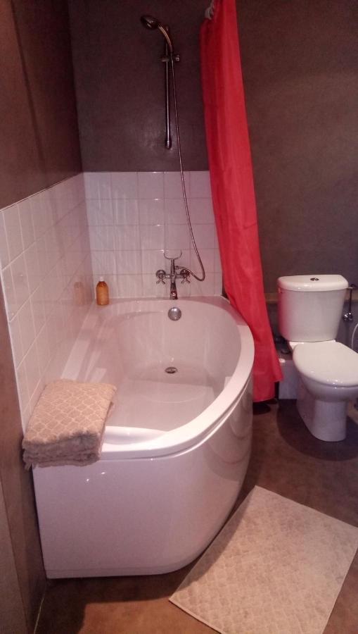 Les 2 Granges Chambre d'hôtes Bérig-Vintrange Exterior foto