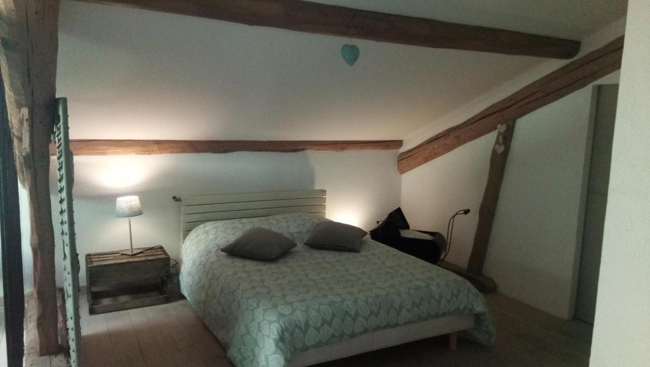 Les 2 Granges Chambre d'hôtes Bérig-Vintrange Exterior foto